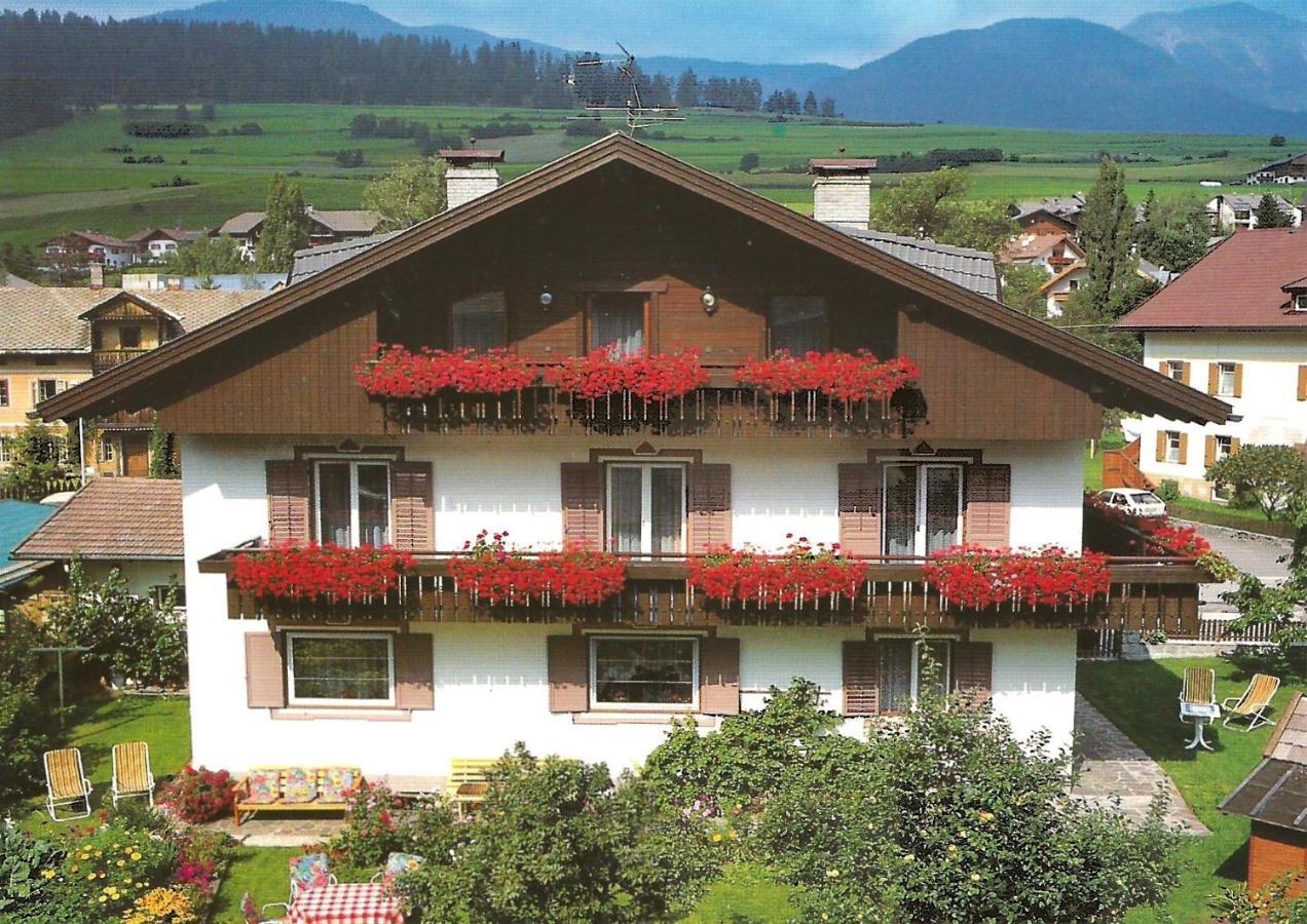 Apartments Gasser Monguelfo-Tesido / Welsberg-Taisten ภายนอก รูปภาพ